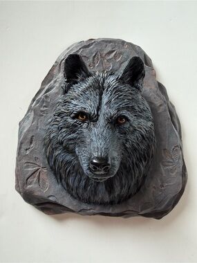 Bradford Exchange Black Knight Wolf Wall Plaque Cabin Lodge Rustic Wildlife